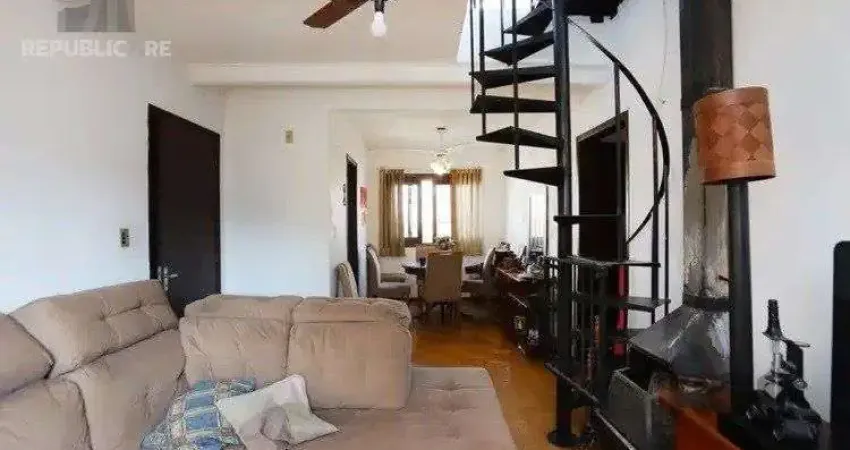 Apartamento cobertura à venda no bairro auxiliadora com 175 m² e 3 dormitórios/quartos.