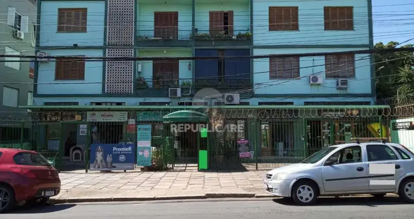 Apartamento um dormitório térreo com terraço lateral