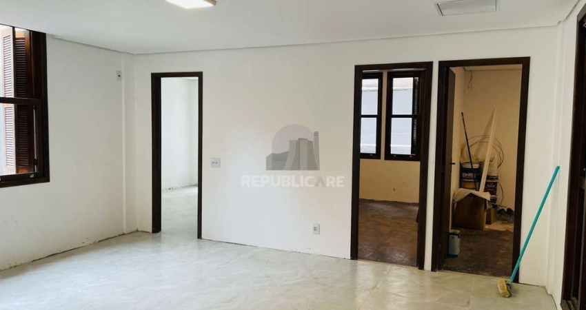 Apartamento Bairro centro- 3 dormitórios ,Sendo 1 suíte.