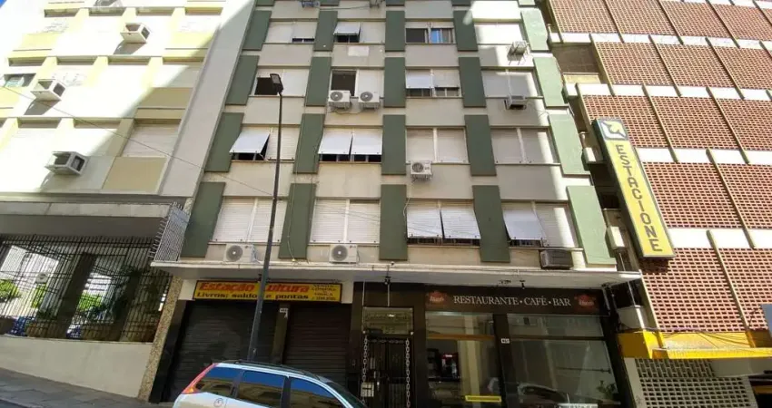 Apartamento à venda no centro histórico com 1 dormitório/quarto e 45m² disponíveis