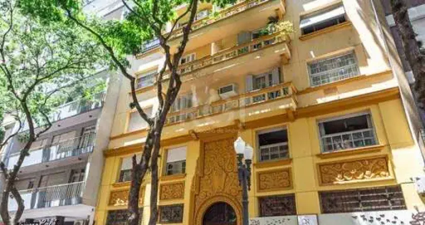 Apartamento à venda no centro histórico com 87 m² e 2 dormitórios/quartos disponíveis.