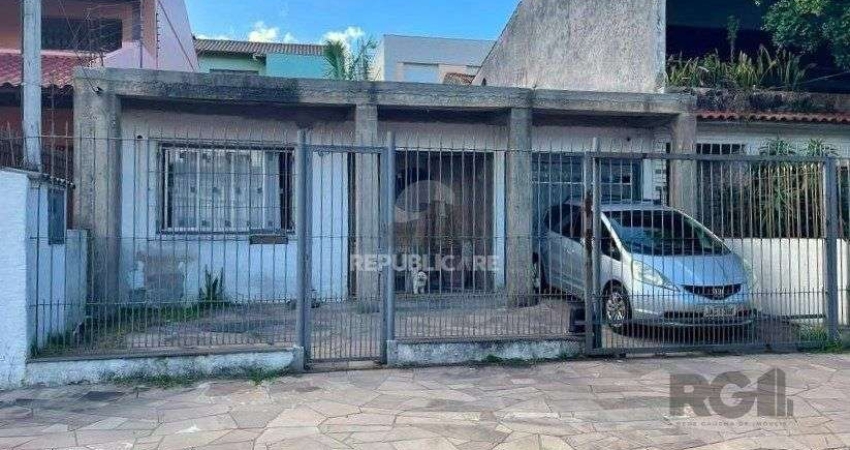 Casa 94m² - 2 dormitórios, 1 vaga no bairro Jardim Botânico