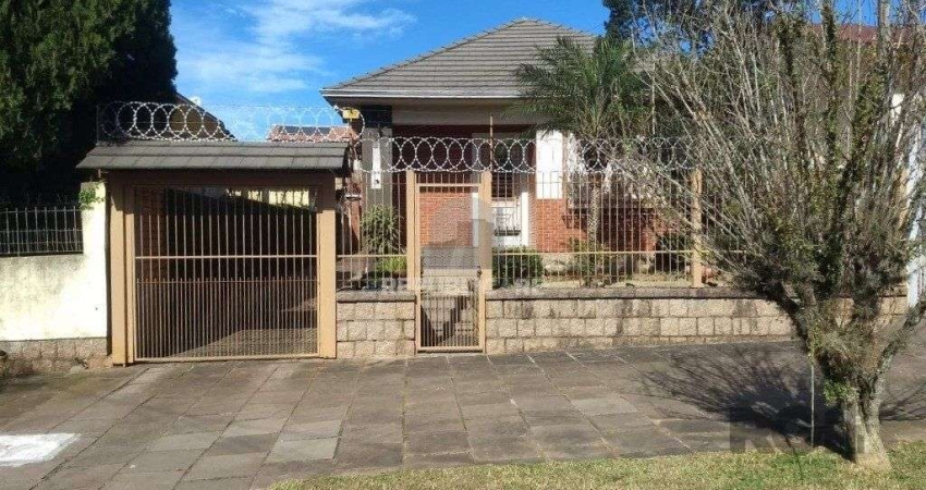 Casa de 168m² - 3 dormitórios, 3 vagas no bairro Nonoai