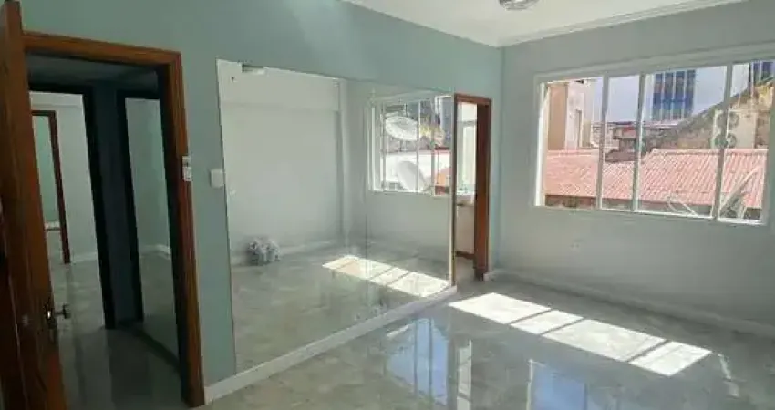 Apartamento à venda no centro histórico com 62m² e 2 dormitórios/quartos disponíveis