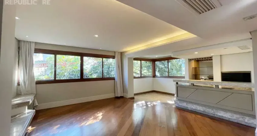 Apartamento à venda no bairro auxiliadora com 163m² e 3 dormitórios/quartos disponíveis.