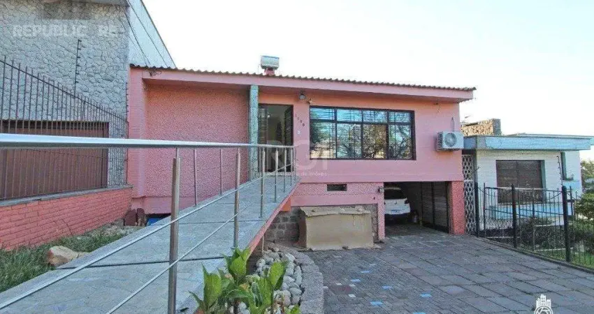 Casa residencial à venda no bairro menino deus com 5 dormitórios/quartos e 500 m² de área útil.