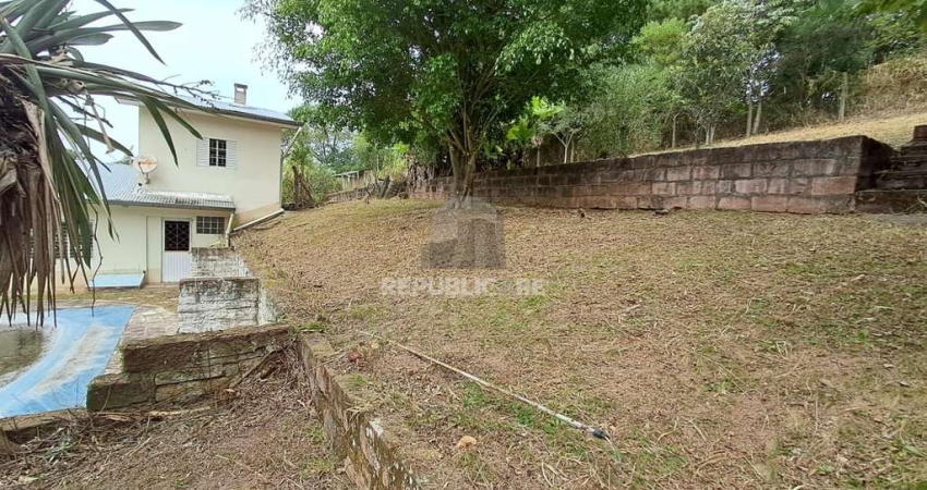 Sítio à Venda com 1390m² e 3 dormitórios,sendo 1 suíte, por R$ 198.000