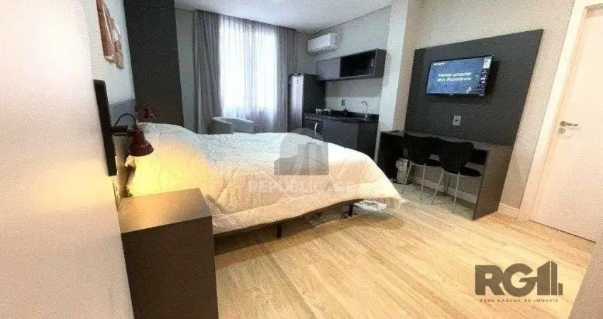 Apartamento à venda no centro histórico com 22 m² e 1 dormitório/quarto disponível.