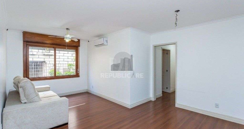 Apartamento no bairro Mont Serrat de 3 dormitórios e vaga Desocupado