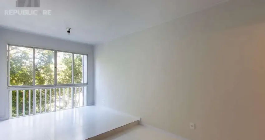 Apartamento à venda no bairro cristal com 3 dormitórios e 79 m² de área útil.