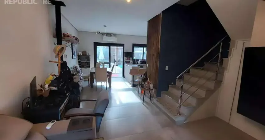 Casa residencial à venda no bairro Hípica com 149 m² e 3 dormitórios/quartos.