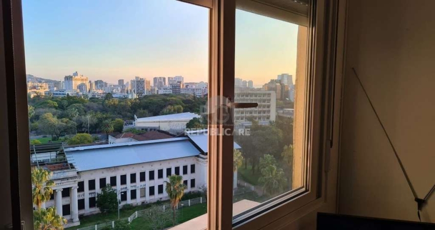 Apartamento para Venda - 80.24m², 3 dormitórios, sendo 1 suites, Bom Fim