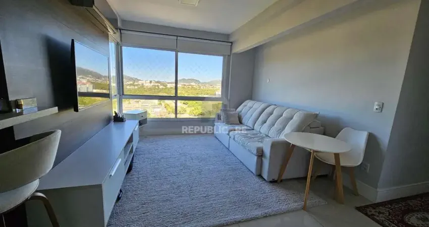 Apartamento cobertura à venda no bairro cavalhada com 132 m² e 2 dormitórios