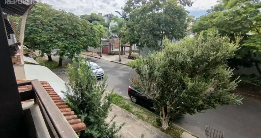 Casa residencial à venda no bairro cristal com 3 dormitórios e 105 m² de área útil