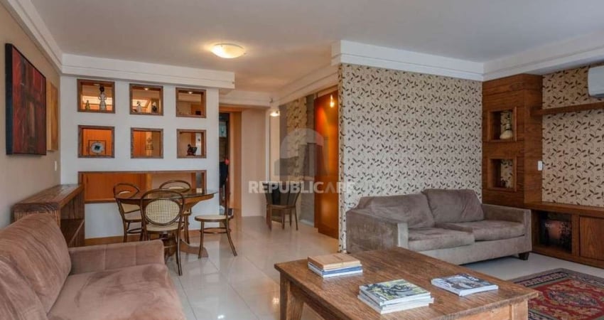 APARTAMENTO DE 82M², 1 DORMITÓRIO, 1 SUÍTE COM HIDRO, 2 VAGAs - PETRÓPOLIS