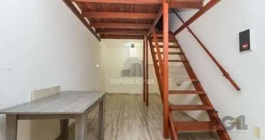 Apartamento estilo Stúdio com mezanino de 1 dormitório, Partenon