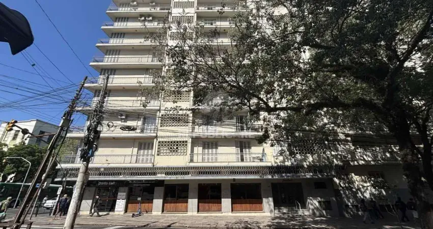 3 quartos com 151m² de área útil, além de lindo terraço no centro de poa