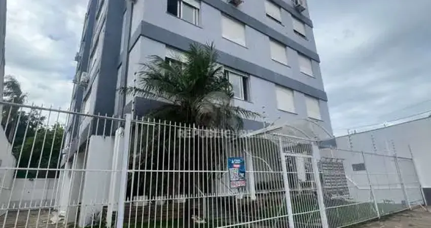 Cobertura semímobiliada no coração do bairro Menino Deus, em Porto Alegre a vend