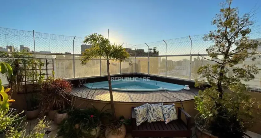 Cobertura duplex com piscina privativa, lareira e vista exclusiva