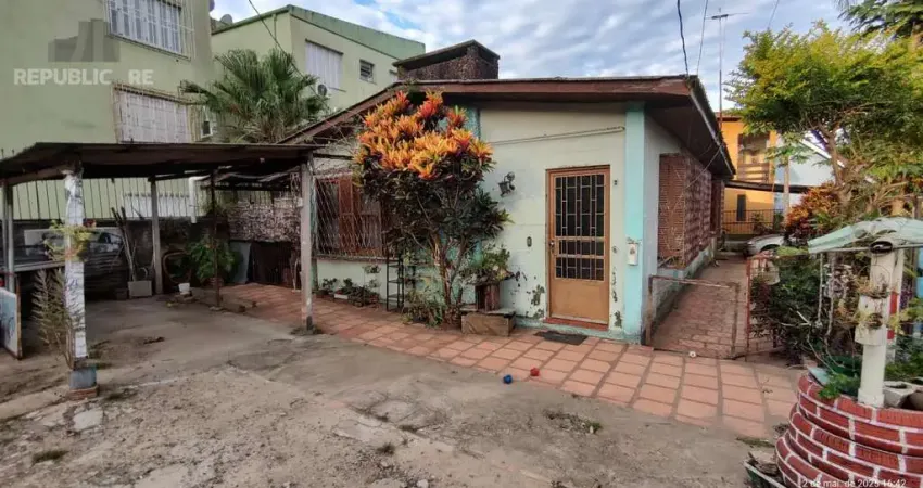 Casa residencial à venda no bairro cristal com 107 m² e 3 dormitórios/quartos.