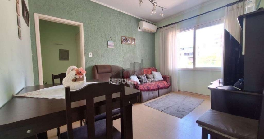 Apartamento à venda com 3 quartos 78 metros privativos no Bairro Menino Deus