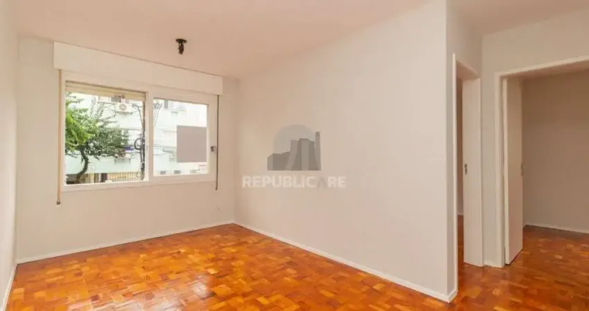 Apartamento de 2 dormitórios com 1 vaga de garagem no Bairro Santana