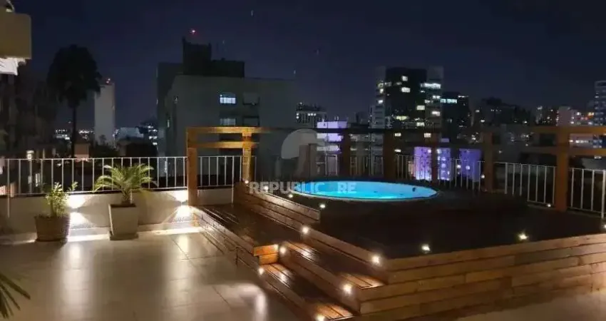 Cobertura com 3 quartos, 235² privativos,  e elevador, na Rua Coronel Bordini,
