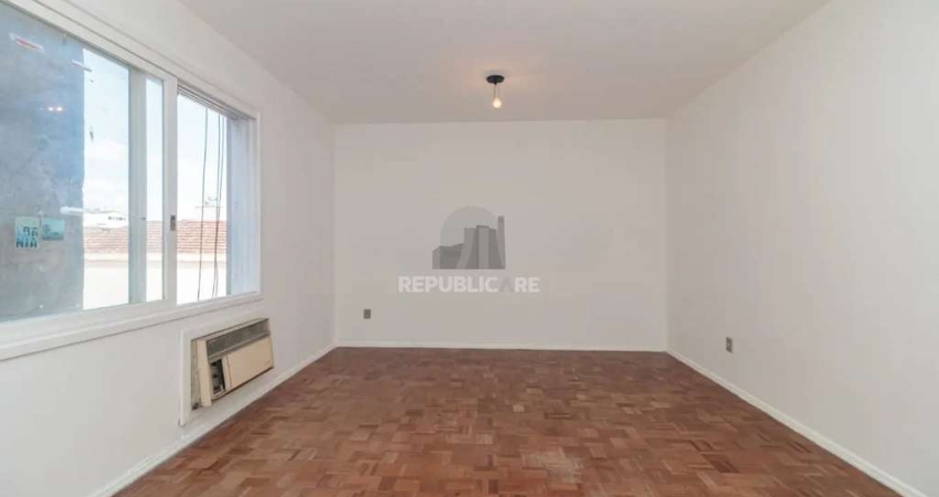 Apartamento JK com 1 quarto e 29m² no Bairro Independência, Porto Alegre.