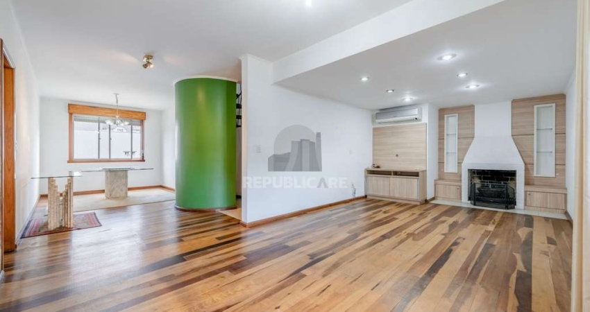 Apartamento à venda no bairro Petrópolis em Porto Alegre/RS
