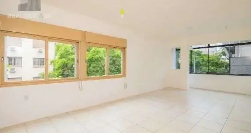 Apartamento à venda na cidade baixa com 121 m² e 3 dormitórios/quartos disponíveis.