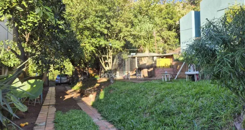 Casa com amplo jardim