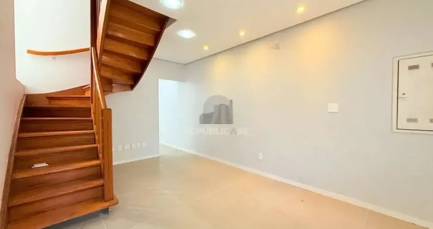 CASA 230m² 5 QUARTOS/SALAS, 3 VAGAS DE GARAGEM - USO RESIDENCIAL OU COMERCIAL