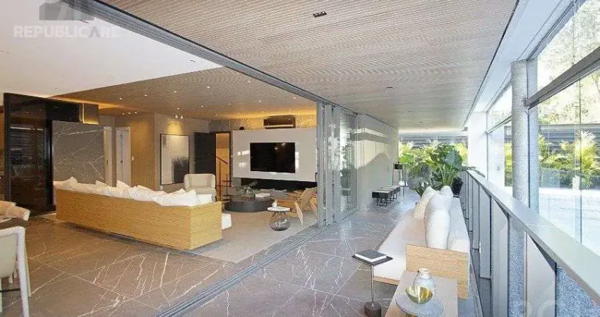 Apartamento à venda no bairro petrópolis com 231m² e 3 dormitórios/quartos available.