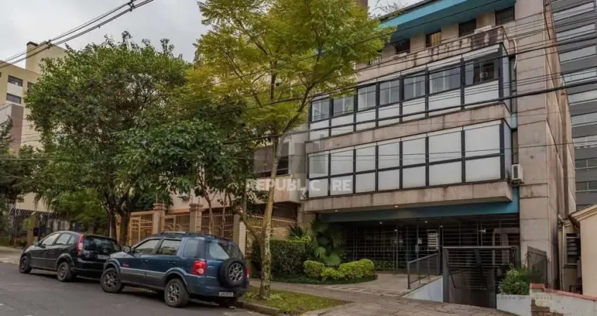 Cobertura à venda no bairro petrópolis - 266 m² com 3 dormitórios/quartos disponíveis.
