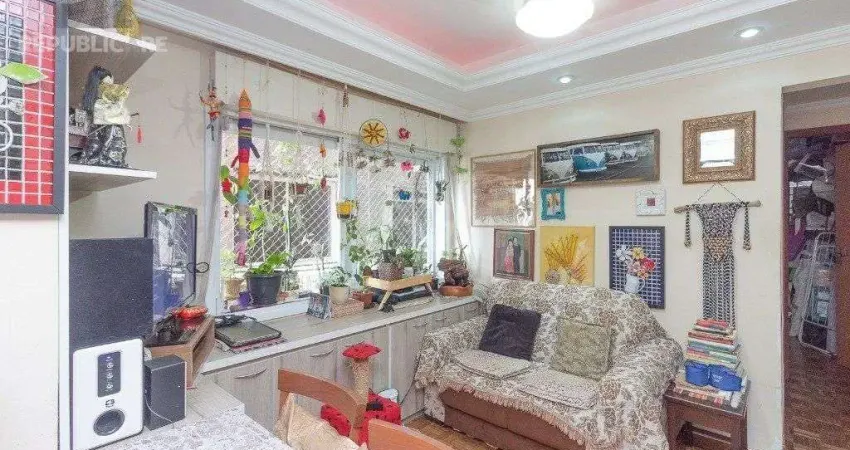 Apartamento à venda no centro histórico com 2 dormitórios e 43 m² de área útil