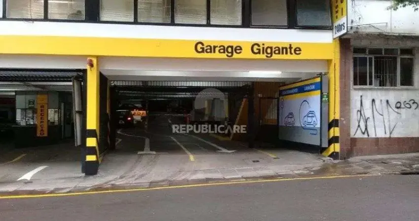 Box para Venda - 12.65m², 0 dormitórios, 1 vaga - Centro Histórico