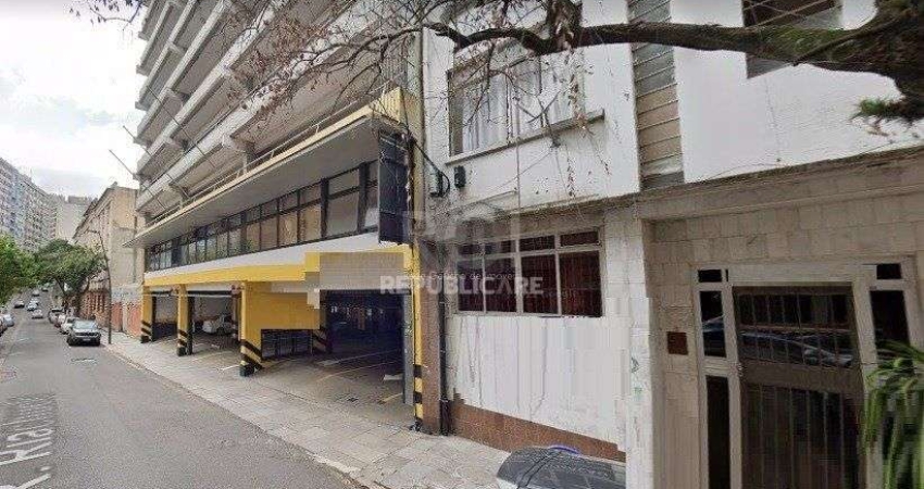 Box de garagem no Edifício Gigante no Centro