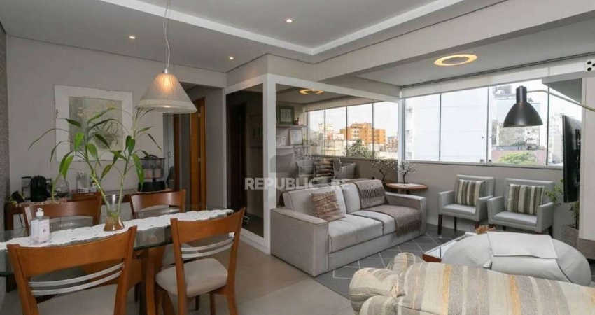 APARTAMENTO COM 2 DORMITÓRIOS MOBILIADO E GARAGEM - CENTRO HISTÓRICO