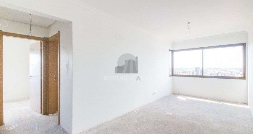 Apartamento para Venda - 80.97m², 2 dormitórios, sendo 1 suites, 3 vagas - Higie