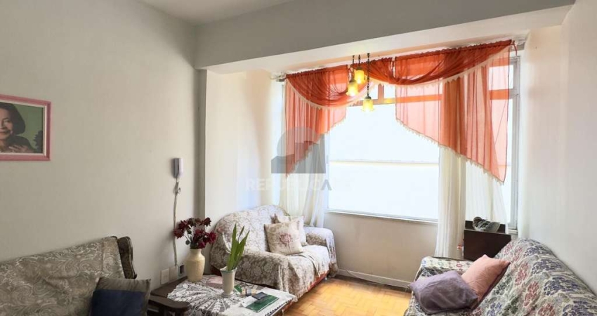 Apartamento 2 dormitórios com pátio