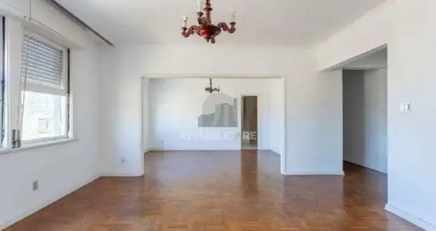 Apartamento 03 dormitórios no Bom Fim - 160m² - próximo à Redenção