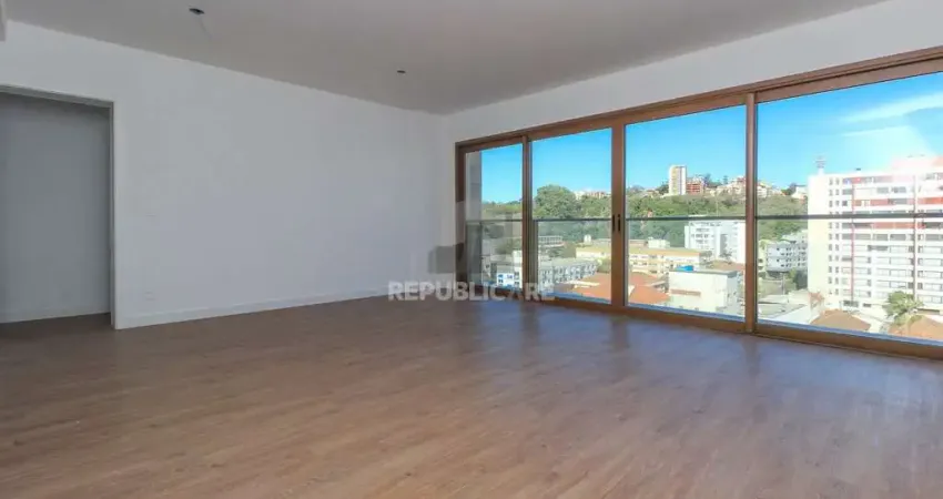 Apartamento 3 Dorms no Menino Deus - Alto Padrão Infra de Lazer Completa