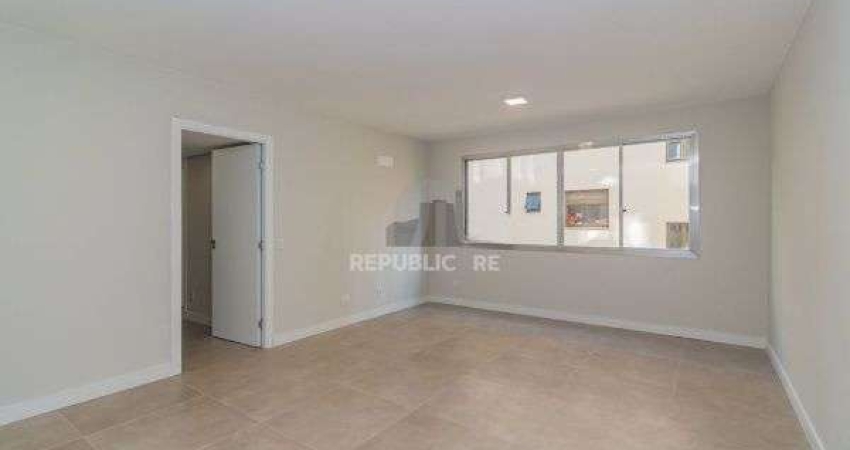 Apartamento reformado com 3 quartos, suíte e 2 vagas – 113 m² -  Mont Serrat