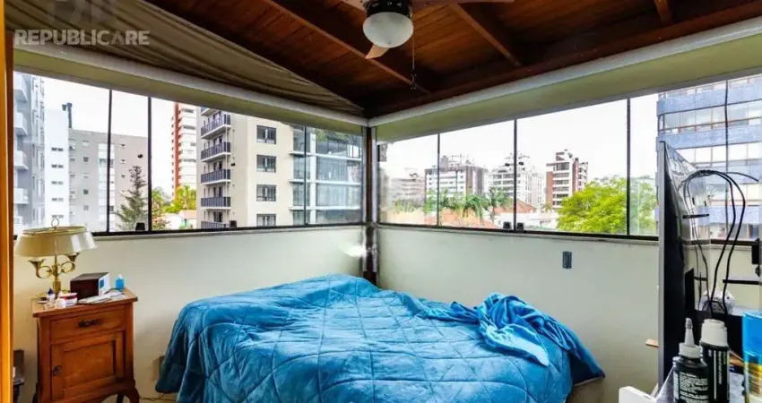 Cobertura à venda com 4 dormitórios, 390m² no bairro petrópolis disponível!