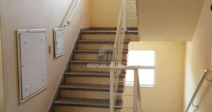 Apartamento de 2 quartos com sacada integrada com churrasqueira e garagem