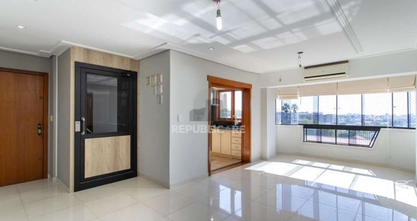 Cobertura Duplex com elevador, 4 dormitórios, 2 vagas - Teresópolis