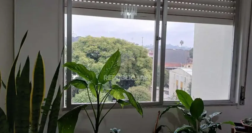 Apartamento de 02 dormitorios na Rua Nunes,bairro Medianeira -Porto Alegre