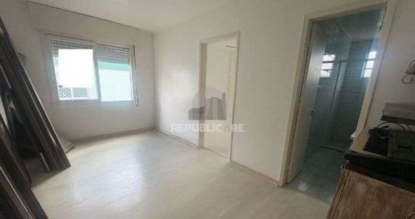 Apartamento de 1 dormitório na Vila Ipiranga desocupado