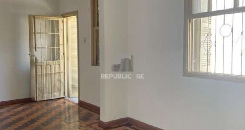 Apartamento com 2 dormitórios no Bairro Santa Cecília