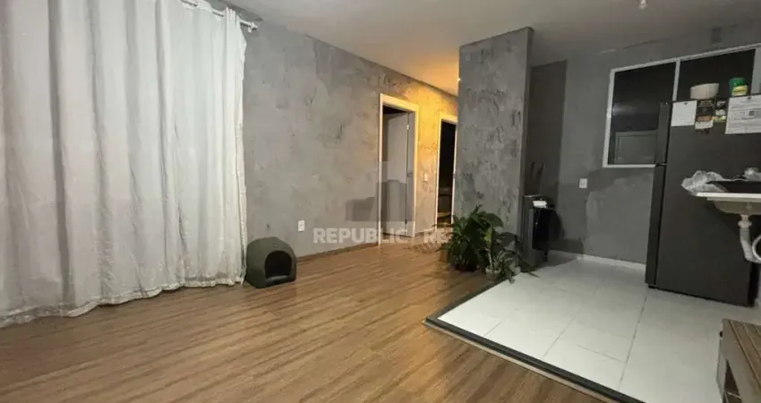 Apartamento à venda no bairro restinga com 2 dormitórios/quartos e 45 m².